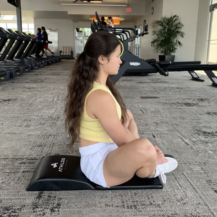 Athlos Fitness ab mat in use